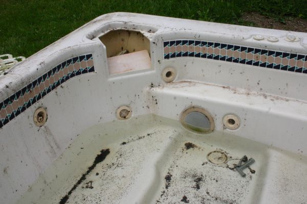 Spa Removal Service in Mechanicsburg